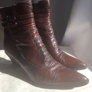 Via Spiga- Brown leather boots -Fall/vintage look!